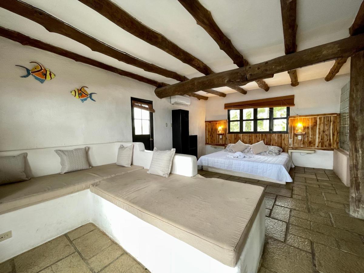 Johnnys Place Hotel Monterrico Εξωτερικό φωτογραφία
