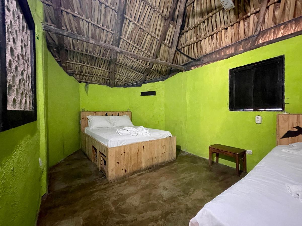 Johnnys Place Hotel Monterrico Εξωτερικό φωτογραφία