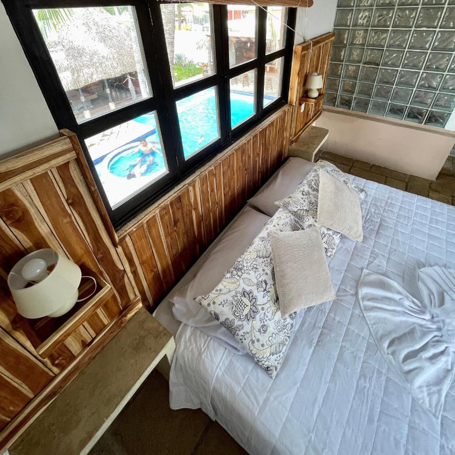 Johnnys Place Hotel Monterrico Εξωτερικό φωτογραφία