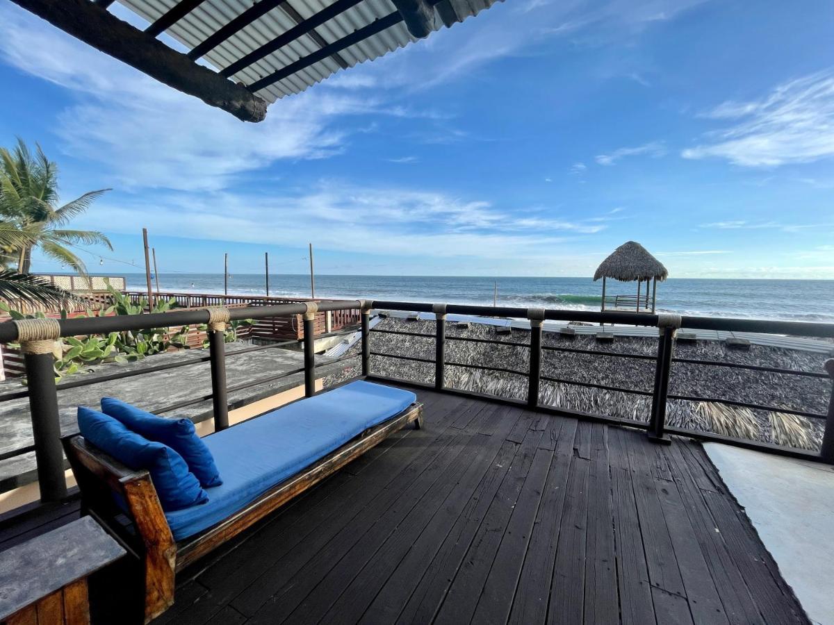 Johnnys Place Hotel Monterrico Εξωτερικό φωτογραφία