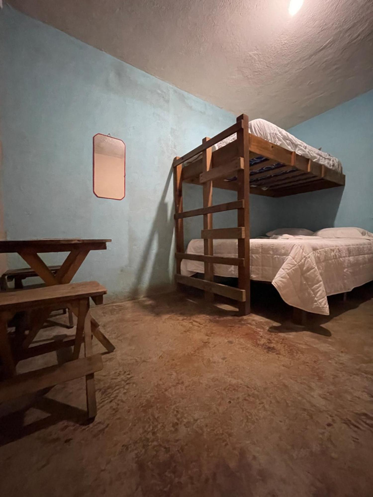 Johnnys Place Hotel Monterrico Εξωτερικό φωτογραφία