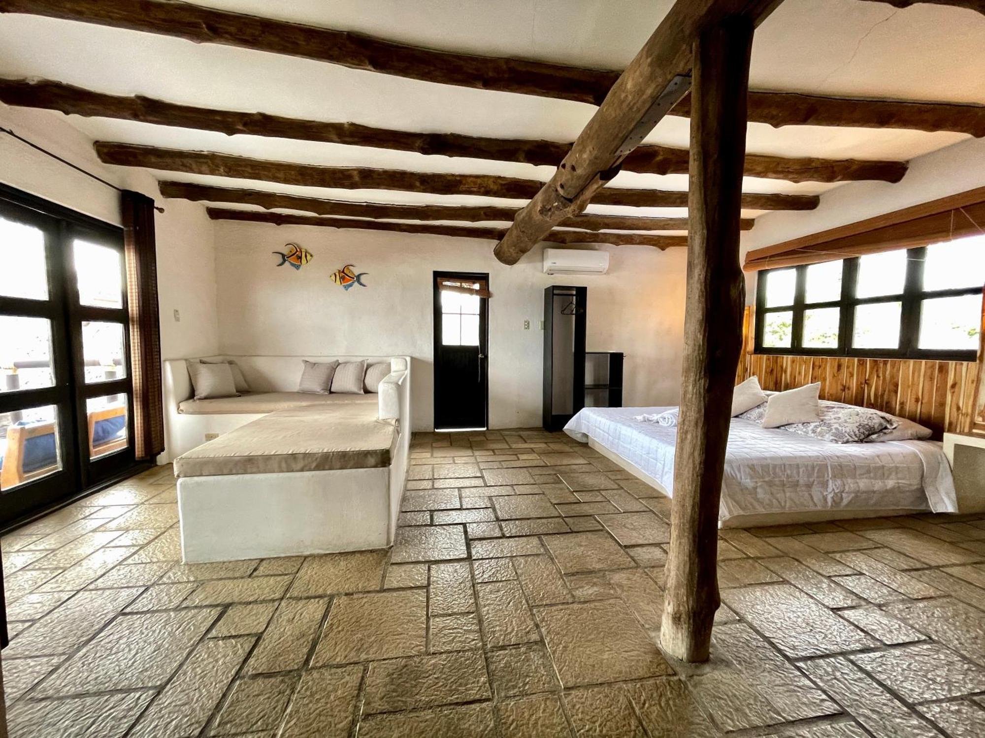Johnnys Place Hotel Monterrico Δωμάτιο φωτογραφία